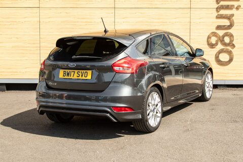 Ford Focus ST-LINE TDCI 2