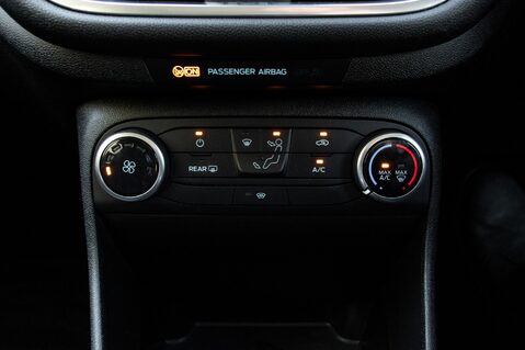 Ford Fiesta ZETEC 31