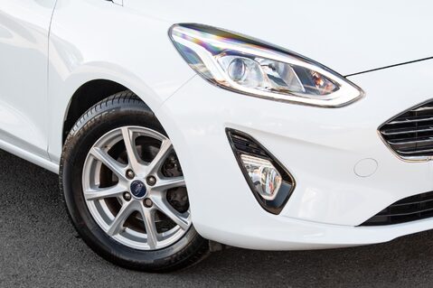 Ford Fiesta ZETEC 11