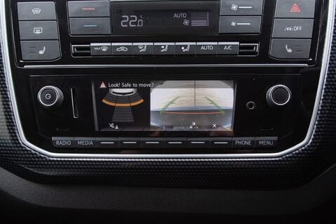 Volkswagen Up E-UP 28
