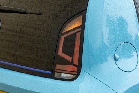 Volkswagen Up E-UP 9