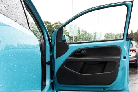 Volkswagen Up E-UP 14