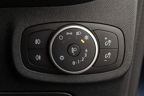 Ford Fiesta TITANIUM 16