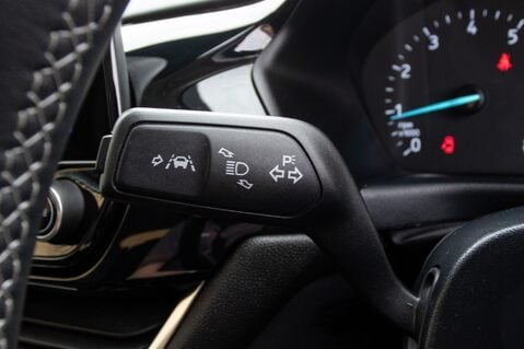 Ford Fiesta TITANIUM 17