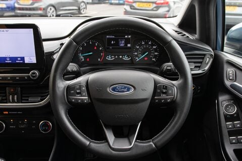 Ford Fiesta TITANIUM 21