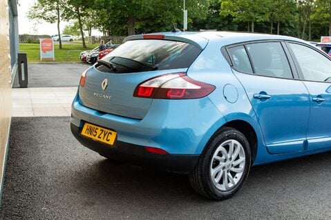 Renault Megane LIMITED VVT 8