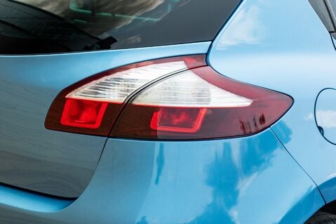 Renault Megane LIMITED VVT 9