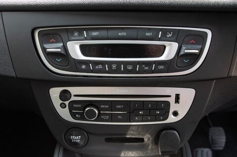 Renault Megane LIMITED VVT 32