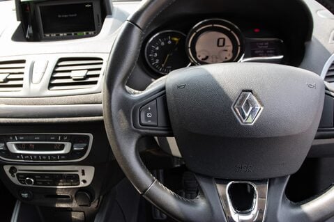 Renault Megane LIMITED VVT 19