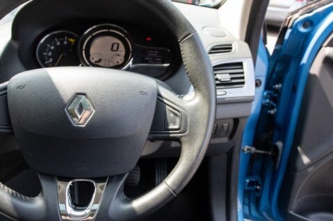 Renault Megane LIMITED VVT 20