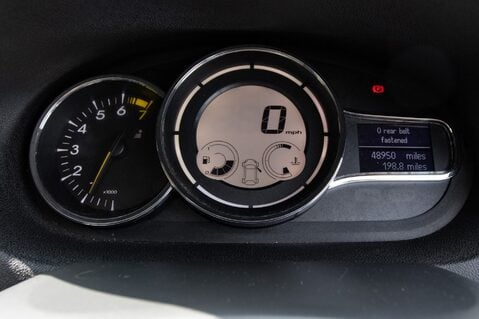 Renault Megane LIMITED VVT 15