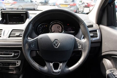 Renault Megane LIMITED VVT 21