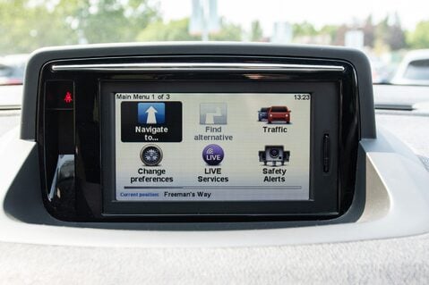 Renault Megane LIMITED VVT 28