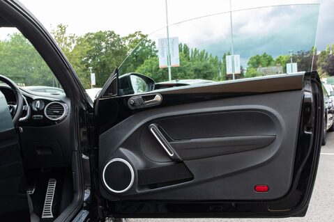 Volkswagen Beetle R LINE TDI BLUEMOTION TECHNOLOGY 14