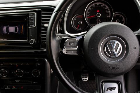 Volkswagen Beetle R LINE TDI BLUEMOTION TECHNOLOGY 19