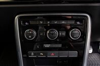 Volkswagen Beetle R LINE TDI BLUEMOTION TECHNOLOGY 32