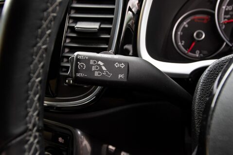 Volkswagen Beetle R LINE TDI BLUEMOTION TECHNOLOGY 17