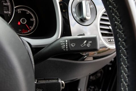 Volkswagen Beetle R LINE TDI BLUEMOTION TECHNOLOGY 18