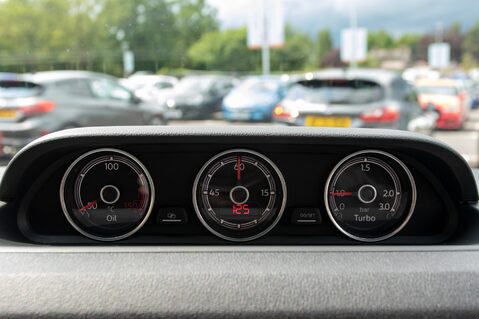 Volkswagen Beetle R LINE TDI BLUEMOTION TECHNOLOGY 35