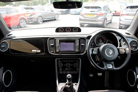 Volkswagen Beetle R LINE TDI BLUEMOTION TECHNOLOGY 3