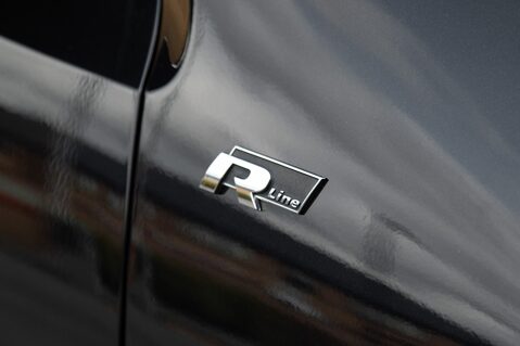 Volkswagen Beetle R LINE TDI BLUEMOTION TECHNOLOGY 34
