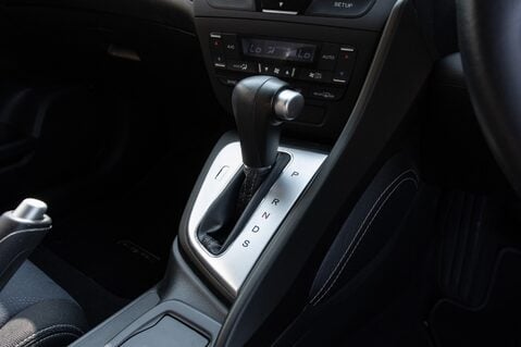 Honda Civic I-VTEC SE PLUS 28