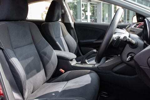 Honda Civic I-VTEC SE PLUS 27
