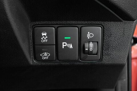 Honda Civic I-VTEC SE PLUS 16