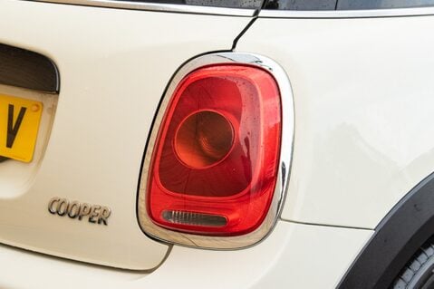 Mini Hatch COOPER 9