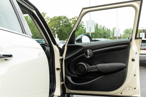 Mini Hatch COOPER 14