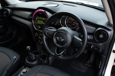 Mini Hatch COOPER