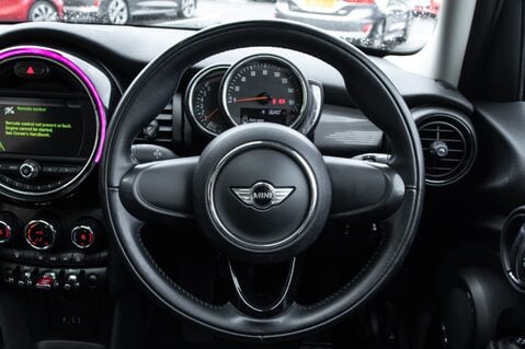 Mini Hatch COOPER 21