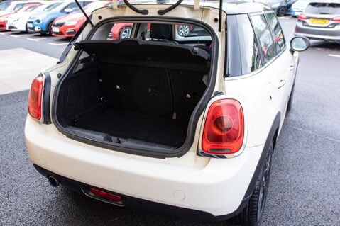 Mini Hatch COOPER 34