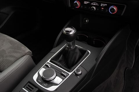 Audi A3 SPORTBACK TFSI S LINE 31
