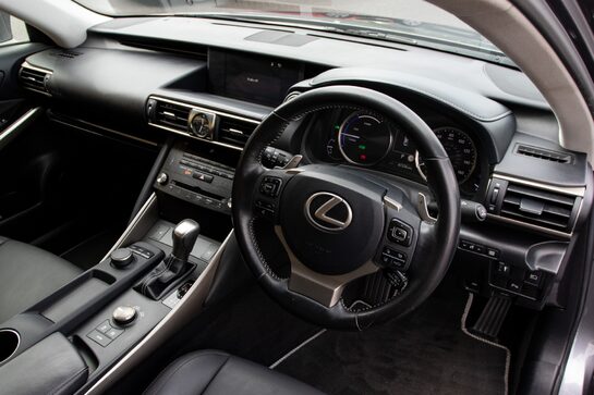 Lexus Is 300H EXECUTIVE EDITION