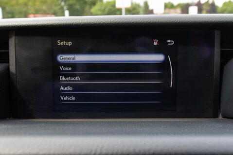 Lexus Is 300H EXECUTIVE EDITION 30