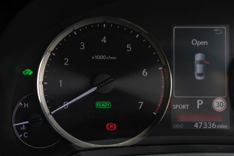 Lexus Is 300H EXECUTIVE EDITION 16