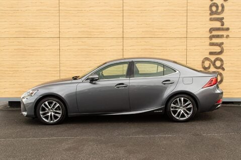 Lexus Is 300H EXECUTIVE EDITION 13