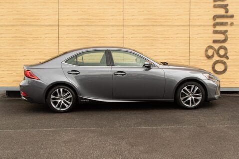 Lexus Is 300H EXECUTIVE EDITION 12