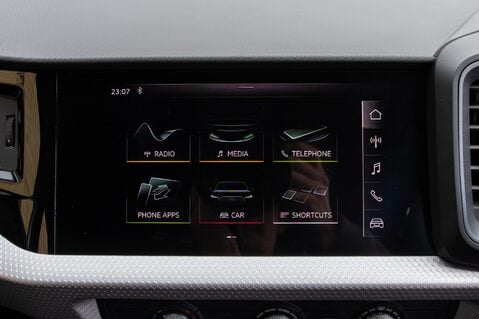 Audi A1 SPORTBACK TFSI S LINE 22