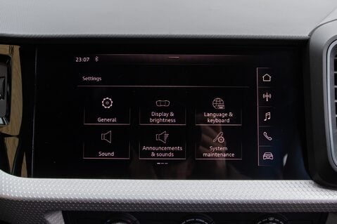 Audi A1 SPORTBACK TFSI S LINE 24