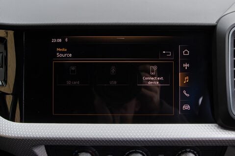 Audi A1 SPORTBACK TFSI S LINE 26