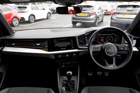 Audi A1 SPORTBACK TFSI S LINE 3