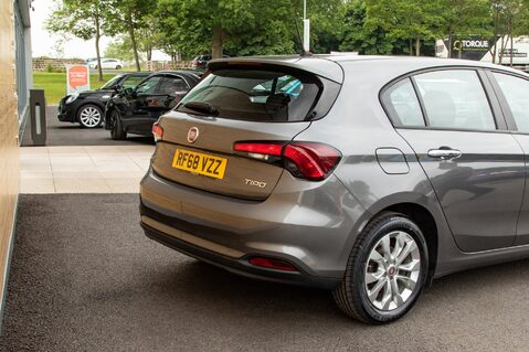 Fiat Tipo EASY 8