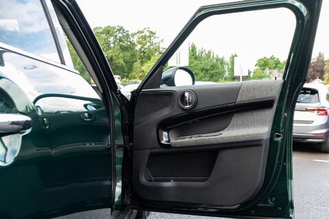 Mini Countryman COOPER D 14