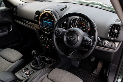 Mini Countryman COOPER D 4
