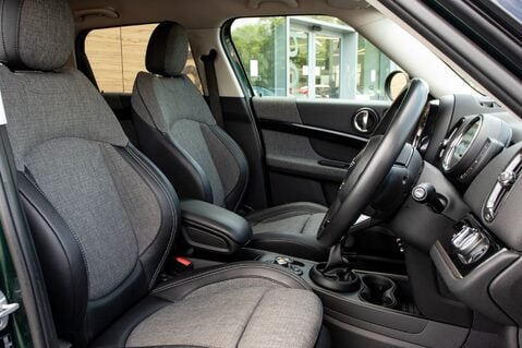 Mini Countryman COOPER D 29