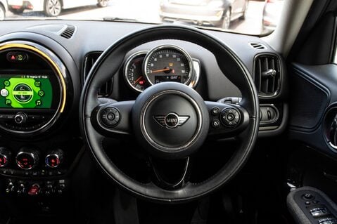 Mini Countryman COOPER D 21