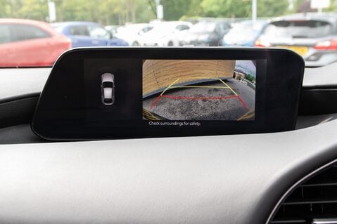 Mazda 3 D SE-L LUX 28