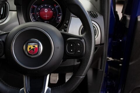 Abarth 500 595C TURISMO 19
